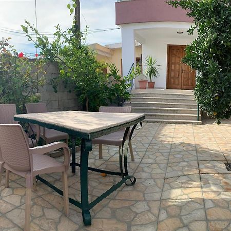 Shtepi Me Qera Fier Vila Exterior foto