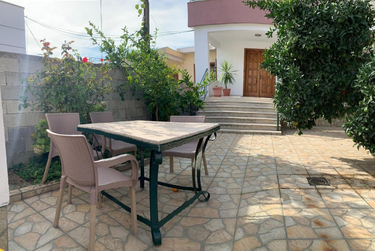 Shtepi Me Qera Fier Vila Exterior foto